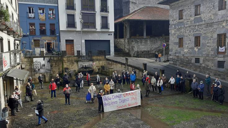 Zapatuan, pentsioen aldeko manifestazioa