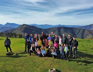 Kalamua eta Akondia artean ibili dira Mendaroko mendizaleak