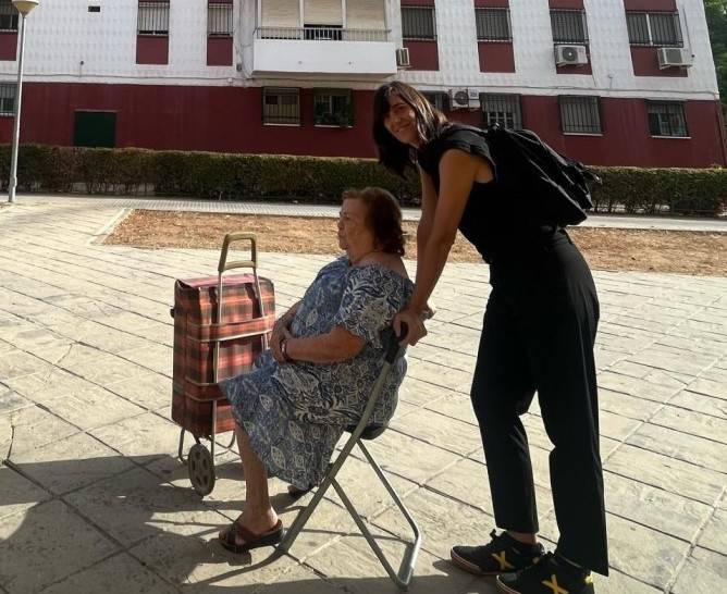 Sormen tailerra eta 'Ellas en la ciudad' dokumentalaren proiekzioa