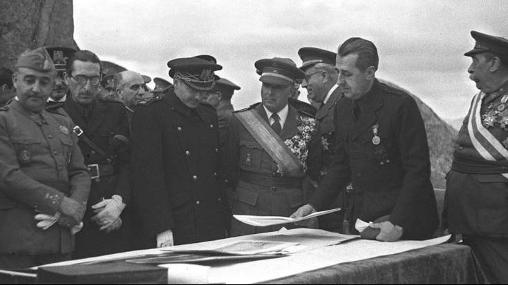 Franco Elgoibarko ohorezko alkate titulurik gabe utzi dute