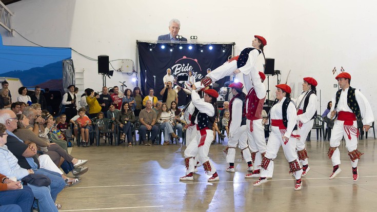 Asteburu bete ekintza izan dute Aiastiako sanmigelak ospatzeko