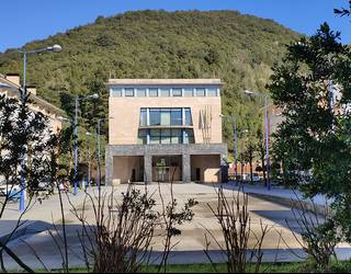 Askotariko eginkizunetarako langile bat kontratatzeko prozesua hasi du Mendaroko Udalak