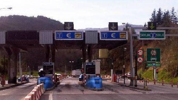 Autopistako peajea itxi egingo dute gaur gauean, ordubetez