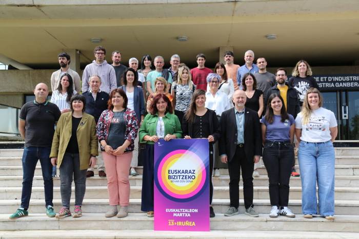 "Euskaraz bizitzeko behar den dena" aldarrikatuko dute Kontseiluak ekainaren 13rako deitu duen Euskaltzaleon martxan