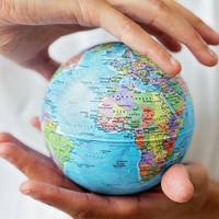 Hitzaldia: 'Mendebaldearen gainbehera, Hego Globalarena, multipolaritatea eta gatazka geopolitikoak'