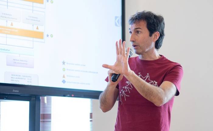 Hitzaldia: 'Gure aitona-amonek Halloween ospatzen zuten'