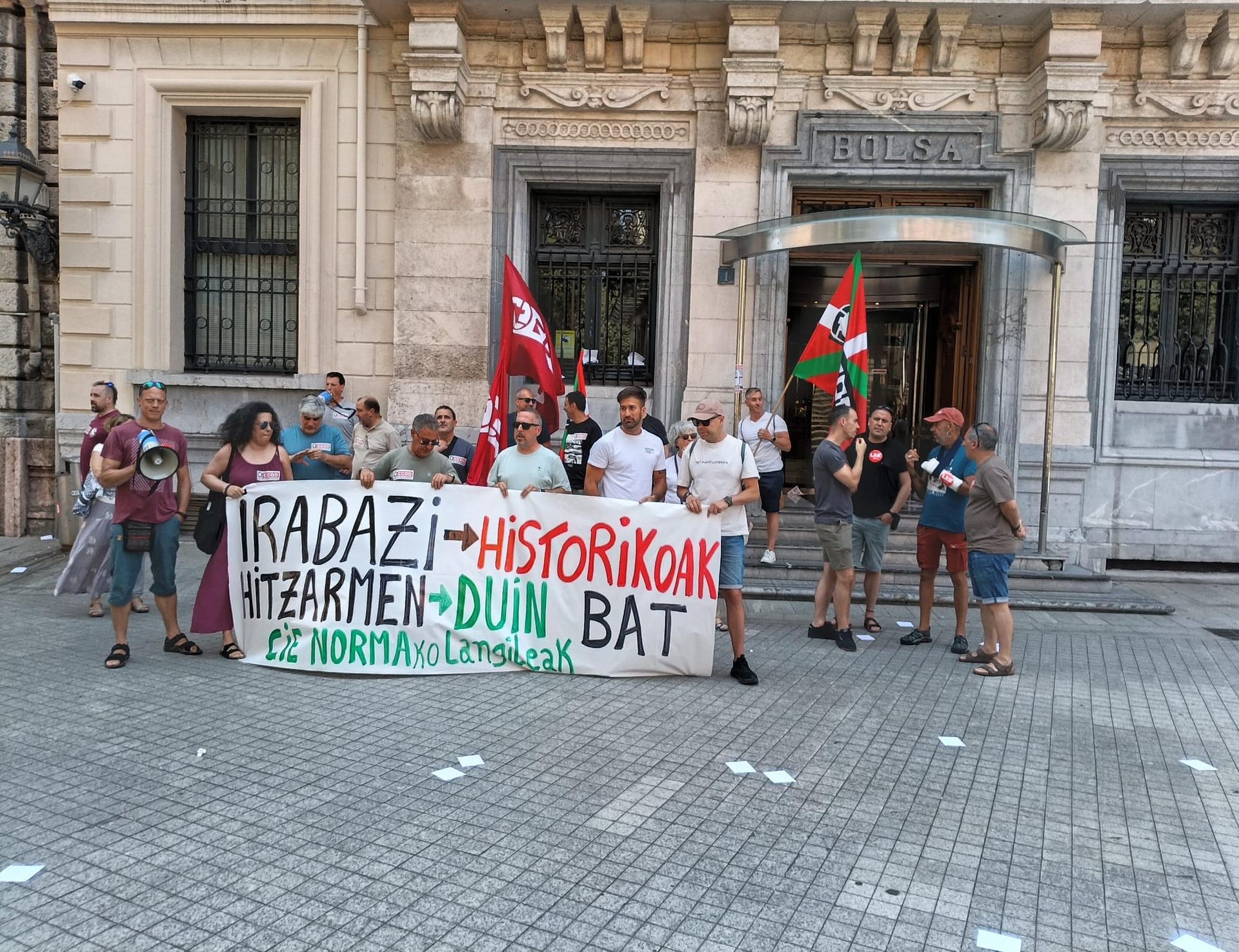 Itziarko CIE Norma enpresako langileek enpresaren hazkundearekin bat datorren hitzarmena aldarrikatu dute