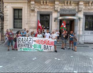 Itziarko CIE Norma enpresako langileek enpresaren hazkundearekin bat datorren hitzarmena aldarrikatu dute