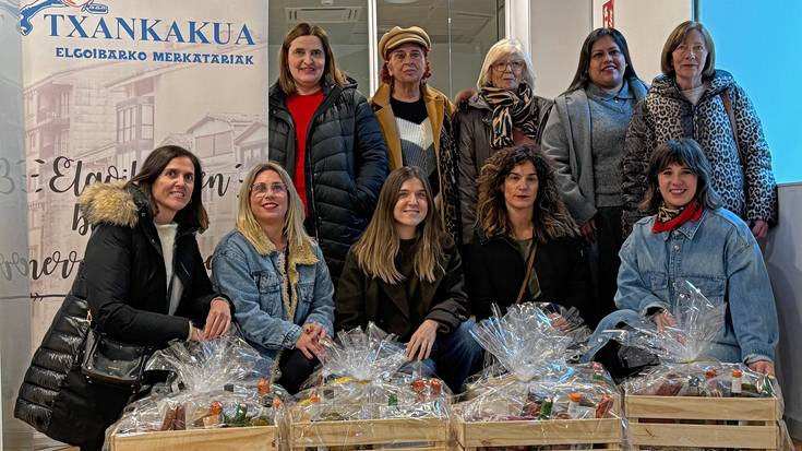 Sarituek jaso dituzte Txankakuak zozkatu dituen produktuz beteriko zazpi saskiak