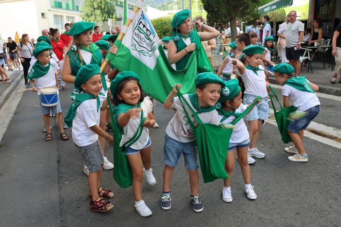 Santanak. Umeen Eguna