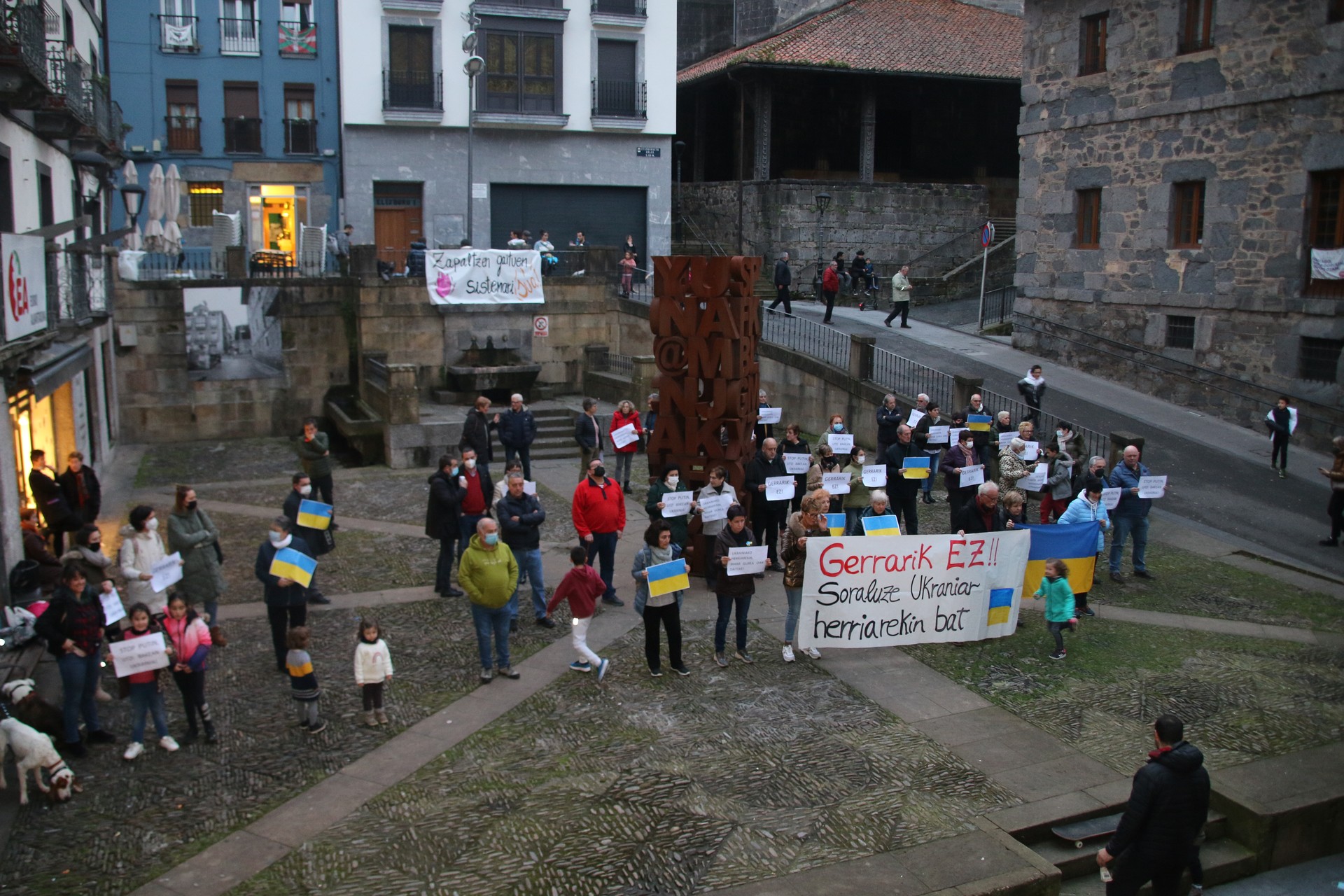 Ukrainarrak gogoan