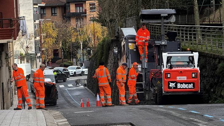 Hainbat kale asfaltatzeko lanak hasi dituzte Elgoibarren