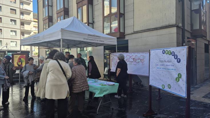 Gizarte Zerbitzuak bistaratze asmoz