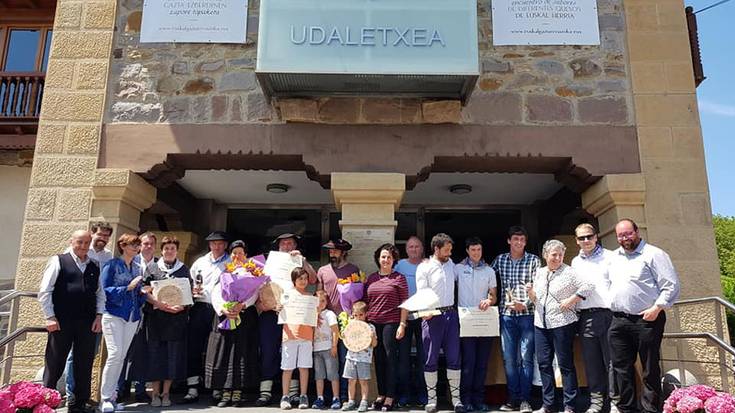 Mausitxak hirugarren postua lortu du Euskal Gaztaren Azokan, Idiazabalen