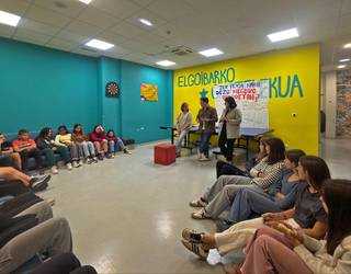 Gazteek gorputzarekiko eta emozioekiko kontzientzia garatzeko saioa egin dute Gaztelekuan