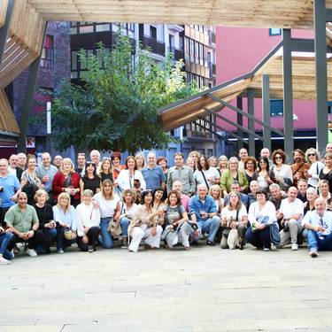 Zorionak 70eko kintoei