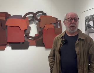 Euskal eskulturaren belaunaldiko azkenengoetariko artista entzutetsu Iñigo Arregiren obra ikusgai dago Oreka Arten