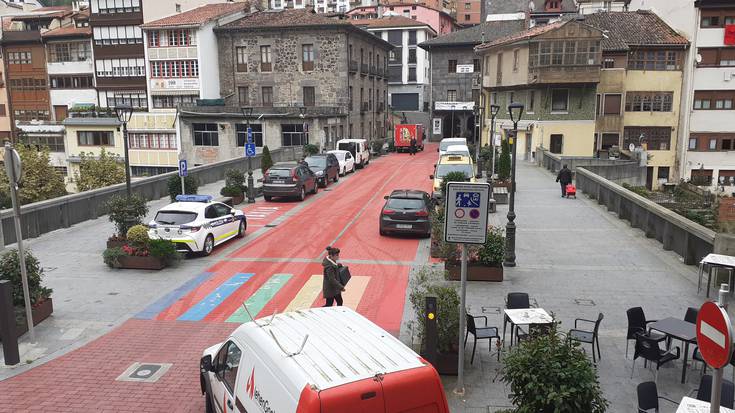 Astelehenetik, erdigunea 15:00etan itxiko dute