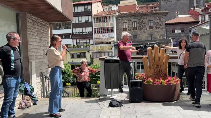 "Ia guztion artean lortzen dugun erabakitze eskubidea posible izatea"