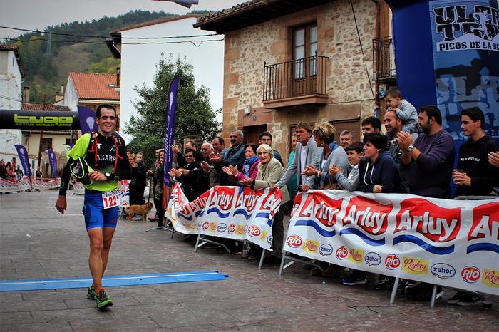 Ander Zulaikak irabazi du Picos de la Demanda ultra traila, Ezkarain