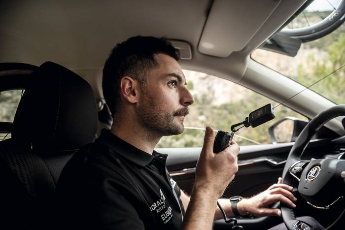 Peio Goikoetxea, Laboral Kutxa-Euskadi taldeko kirol zuzendaria: “Neskek kasu egiten didaten bitartean, hemen ikusten dut neure burua”