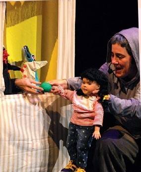 'Txan Fantasma' txotxongilo ikuskizuna