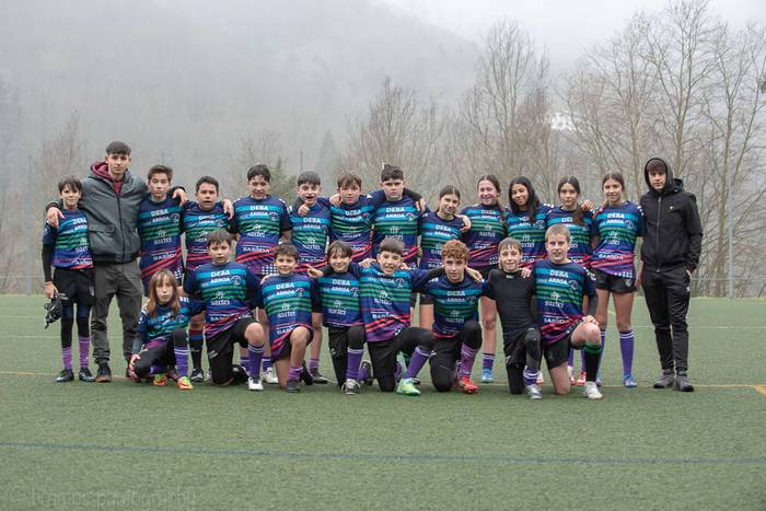 Zapatuan, Debarroa Rugby Taldeak Ezoziko zelaian jokatuko du