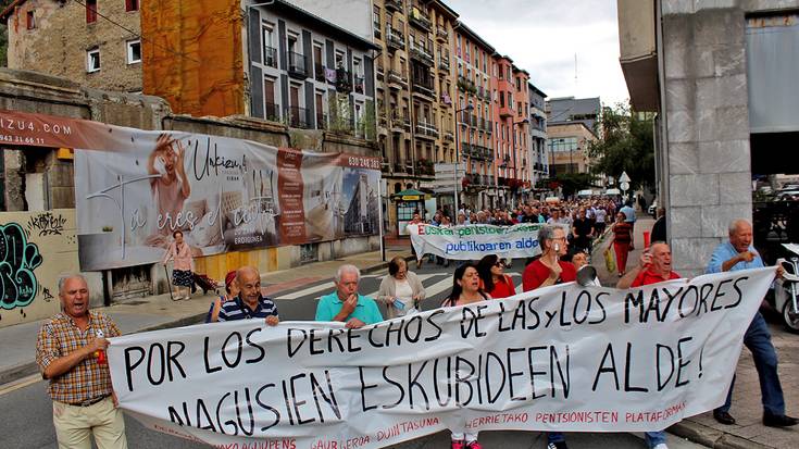 Azaroaren 16an Eibarren egingo den manifestaziora deitu dute jubilatu eta pentsiodunek
