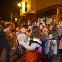 Kaldereroen desfilea prestatzeko dantzen eta abestien entsegua