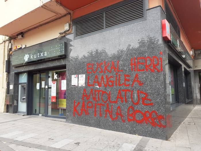 Pintadak herriko entitate finantzarioetan