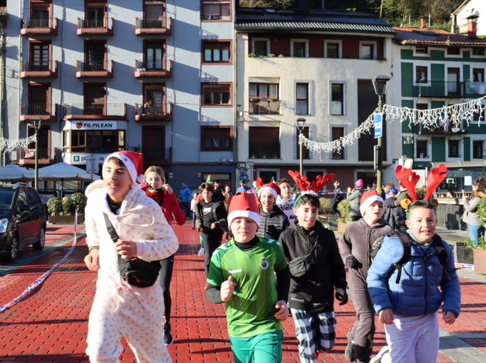 Kirol Mahaiak bilera irekia egingo du datorren martitzenean San Silbestre lasterketa antolatzeko