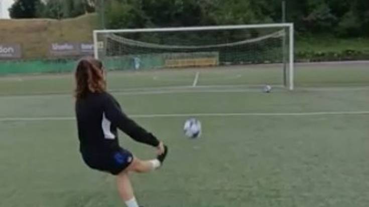 Urnietako futbolariak abilezia jokoan