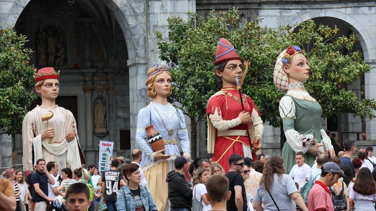 Markina, Iruña eta Bergarako erraldoiek hartuko dute parte erraldoien topaketan