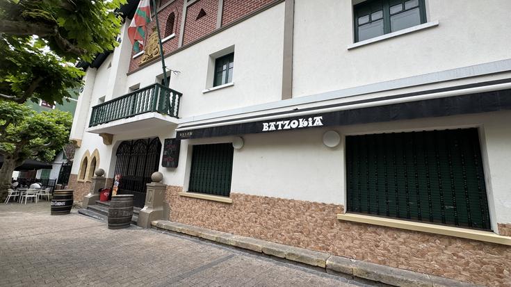 Batzokia errentan ipini dute