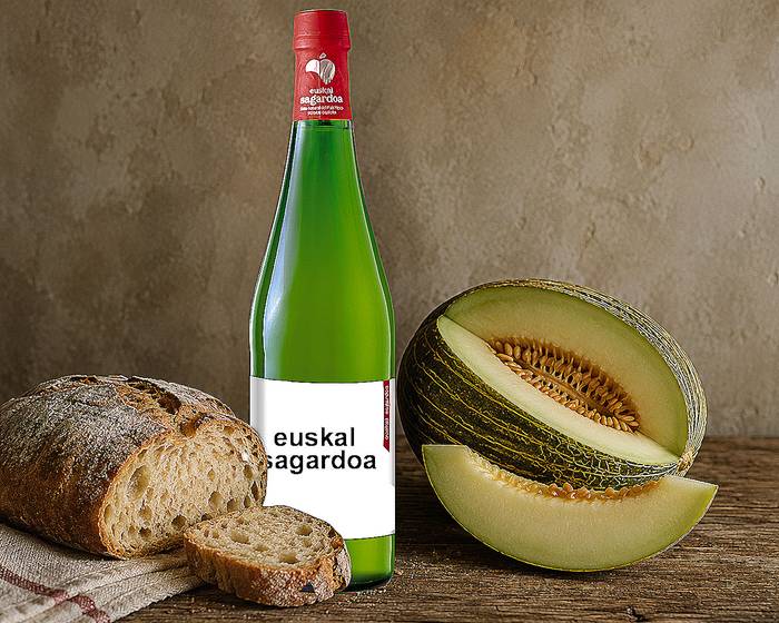 Ogi eta sagardo artean, meloiak