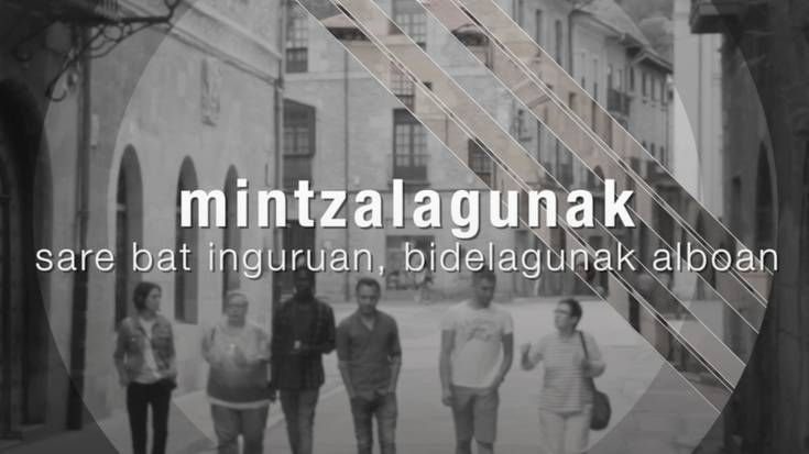 'Mintzalagunak. Sare bat inguruan. Bidelagunak alboan' dokumentala Soraluzen ikusgai