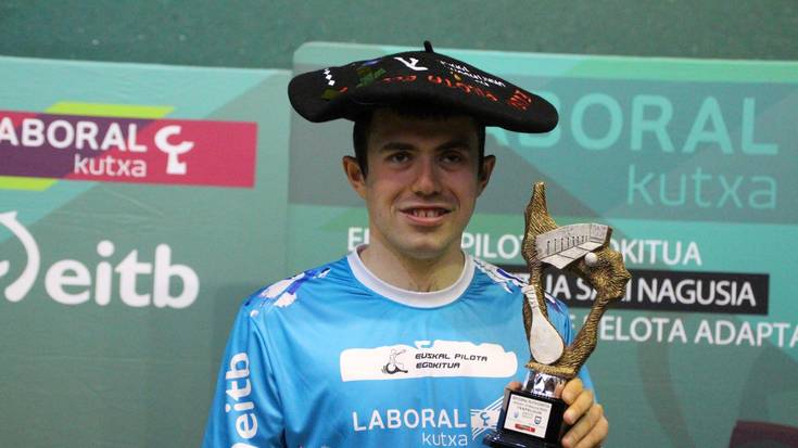 Jurdan Arakistain, palista: "Mallabiarrei eta denei esango nieke etortzeko igandean frontoira gu ikustera"