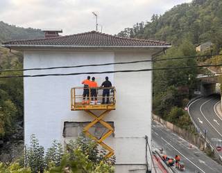Udane Juaristi 'Udatxo' artistak beste mural bat egingo du Soraluzeko Txurruken auzoan