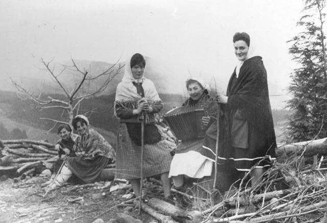 Santa eskeko abeslariak