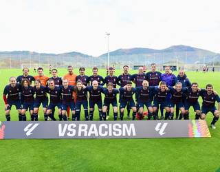 Arrazakeriaren kontrako txapelketan lehiatu ziren SD Eibar, Reala eta Athletic Clubeko beteranoak