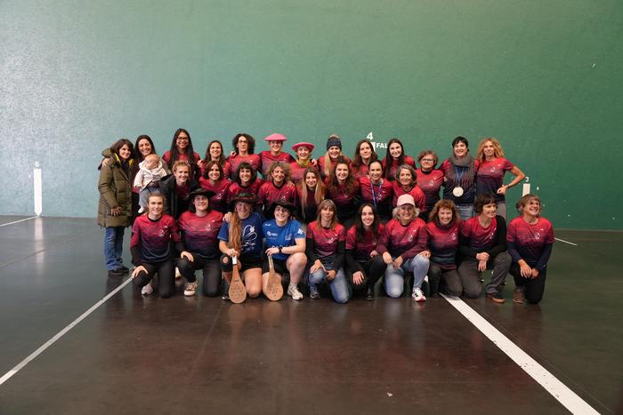 Debako emakumezkoen hurrengo pala txapelketa herrikoia gomazko pilotarekin jokatuko da, estreinakoz