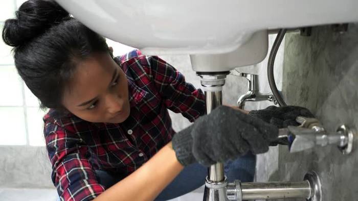 "Nik ere konpontzen dut" iturgintza eta elektrizate ikastaroa