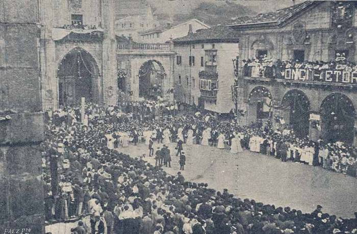 1907ko Euskal Jaiak Plaza Handian.