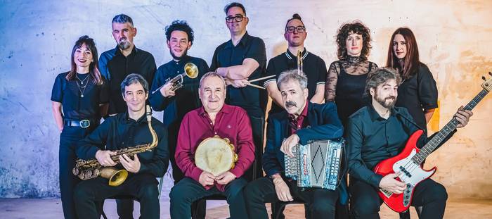 Tapia eta Leturia Band taldearen kontzertua hartuko du Itziarko elizak abuztuaren 2an