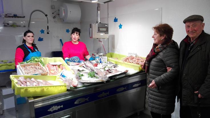 Rosa Burgoa: "Arraina erostea asko gustatzen zait, saltzea ere bai, eta baita jendearekin tratatzea ere"